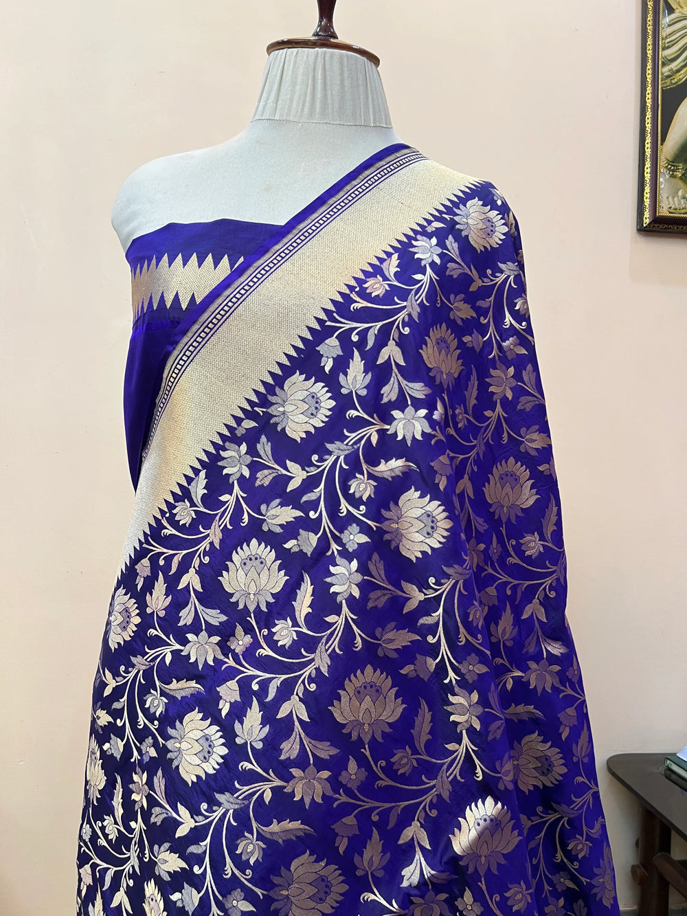 Royal Blue Pure Katan silk Handloom Banarasi Saree