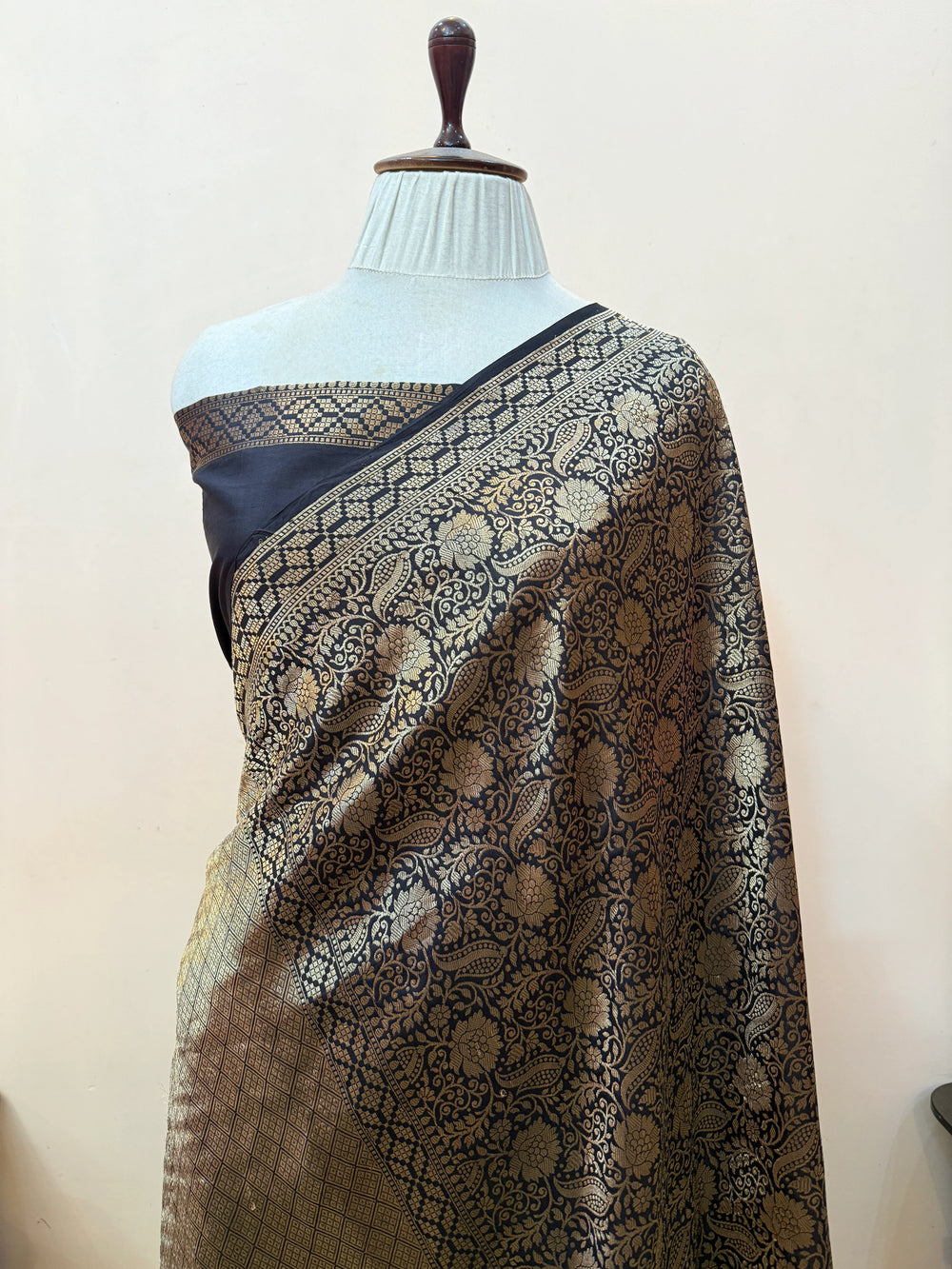 Black Pure Katan silk Handloom Banarasi Saree