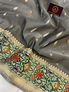  Grey Banarasi Handloom Kora Silk Saree - Aura Benaras