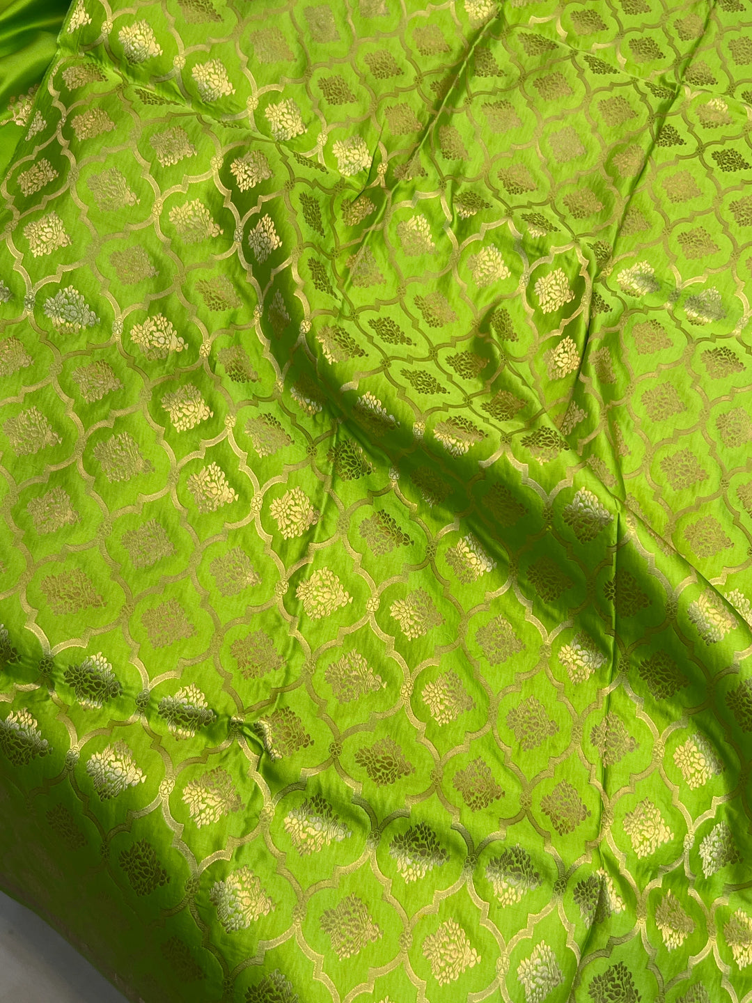 Parrot Green Pure Banarasi Handloom Mashru Silk Saree