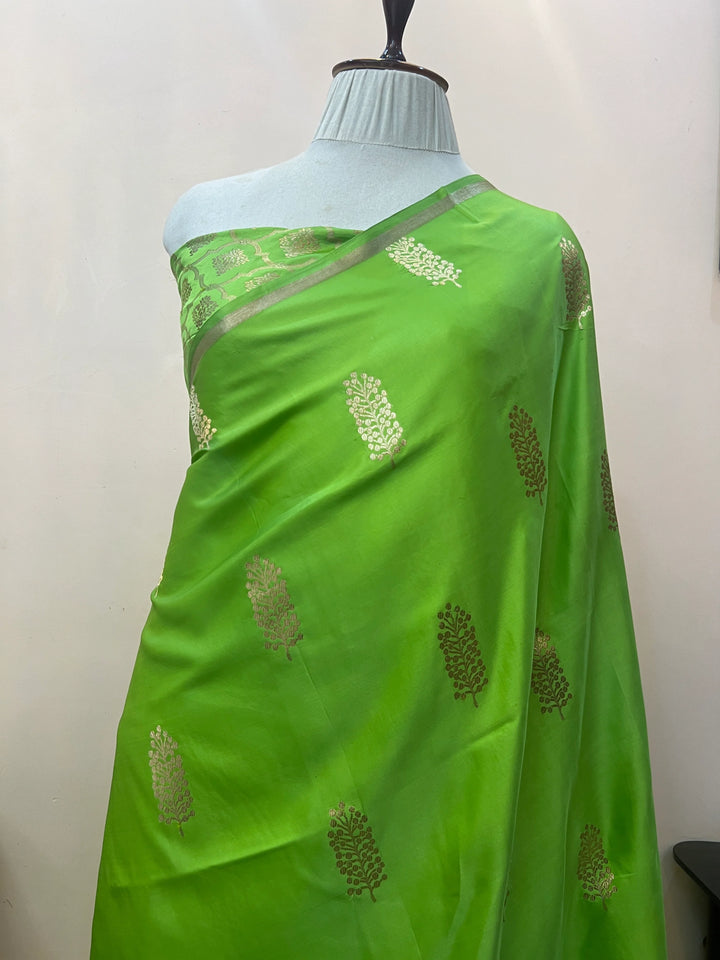 Parrot Green Pure Banarasi Handloom Mashru Silk Saree