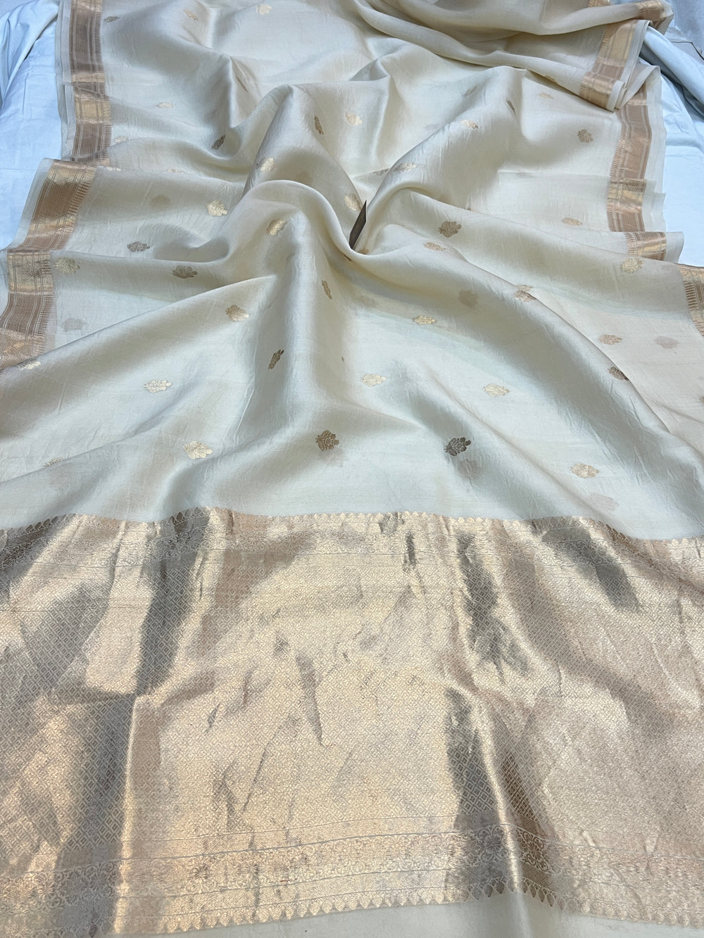 Cream Pure Kora Silk Handloom Banarasi Saree