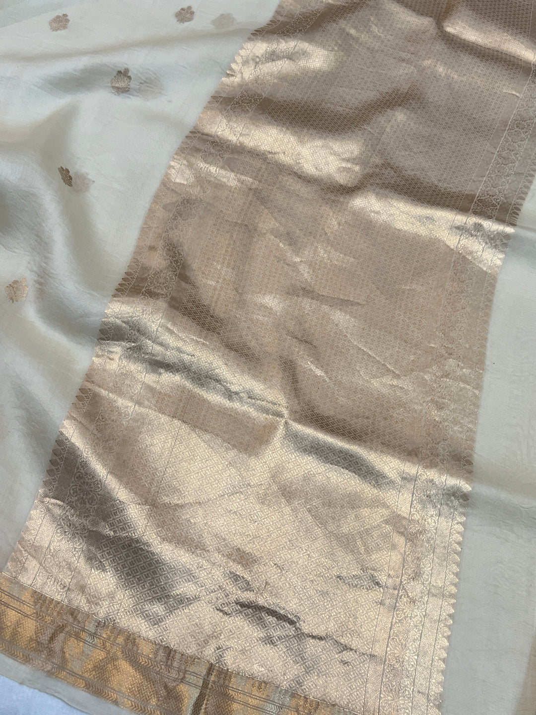 Cream Pure Kora Silk Handloom Banarasi Saree