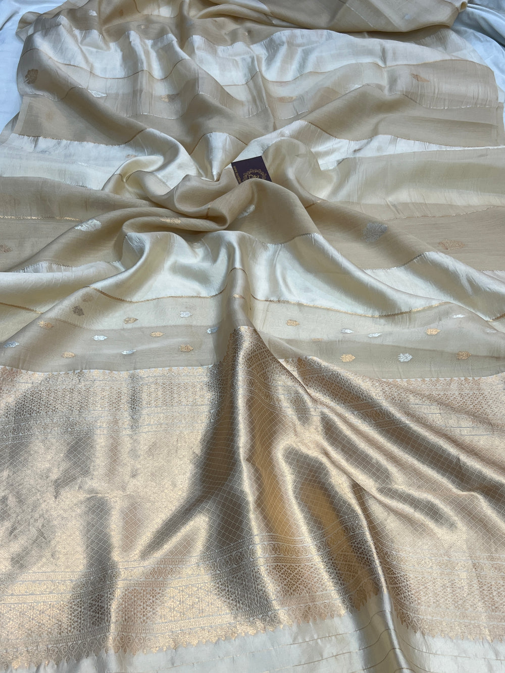 Cream Pure Silk Handloom Banarasi Saree