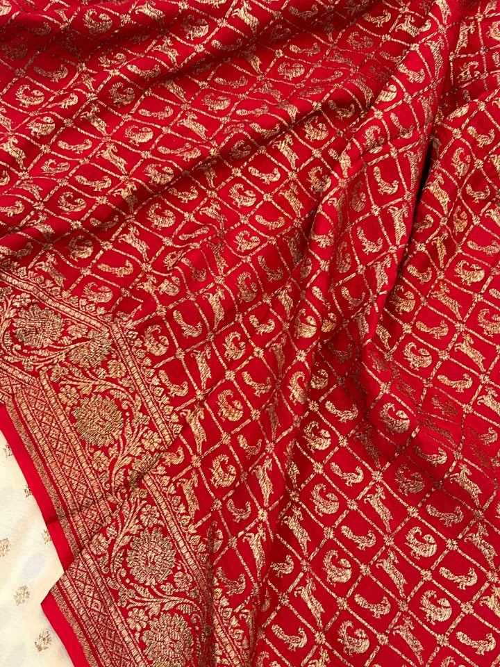 Cream Pure Banarasi Khaddi Crepe Silk Saree - Aura Benaras