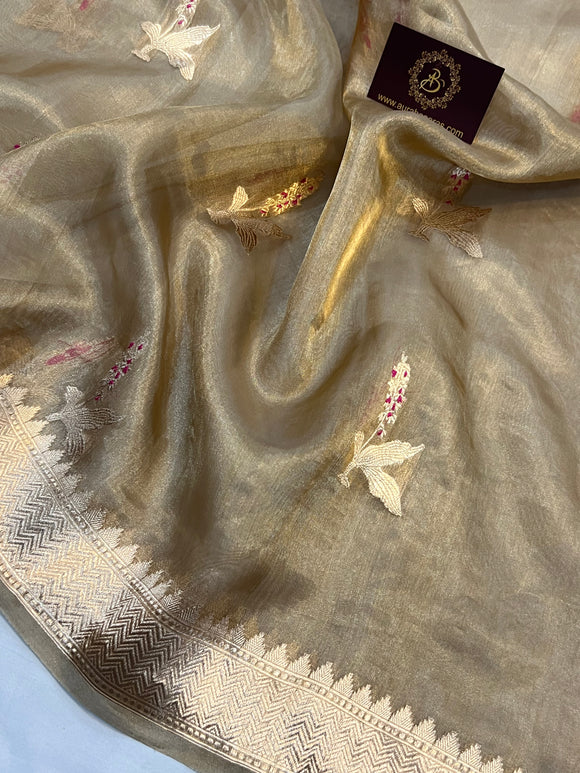 Golden Pure Banarasi Handloom Silk Saree - Aura Benaras