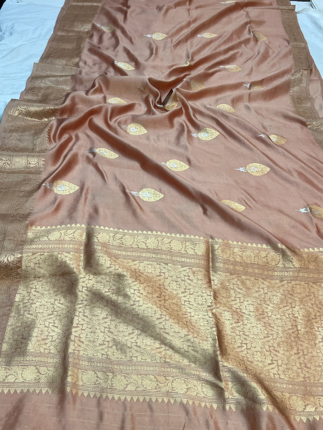 Rose Pink Pure Silk Handloom Banarasi Saree