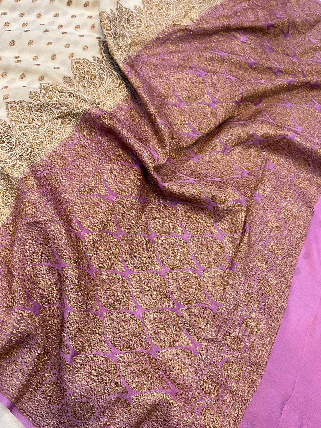 Off White Pure Banarasi Khaddi Crepe Silk Saree - Aura Benaras