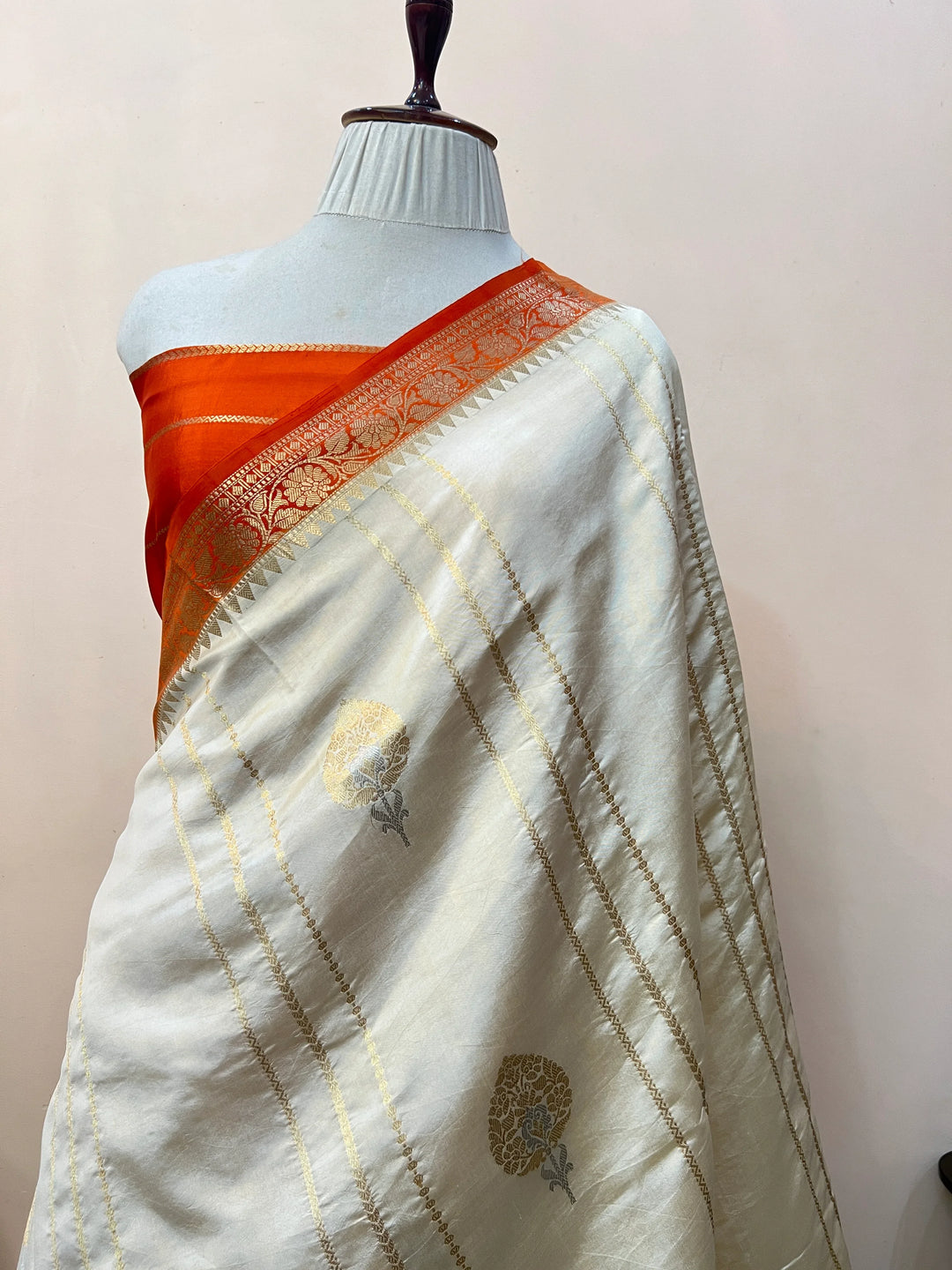 White Pure Banarasi Handloom Silk Saree