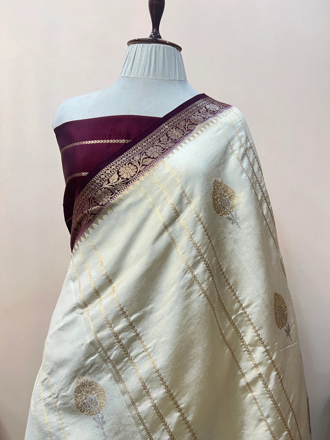 White Pure Banarasi Handloom Silk Saree