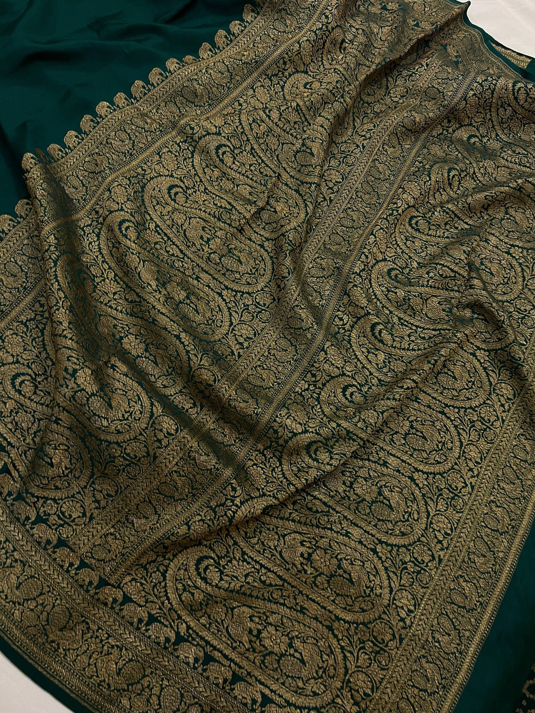 Bottle Green Pure Banarasi Khaddi Crepe Silk Saree - Aura Benaras