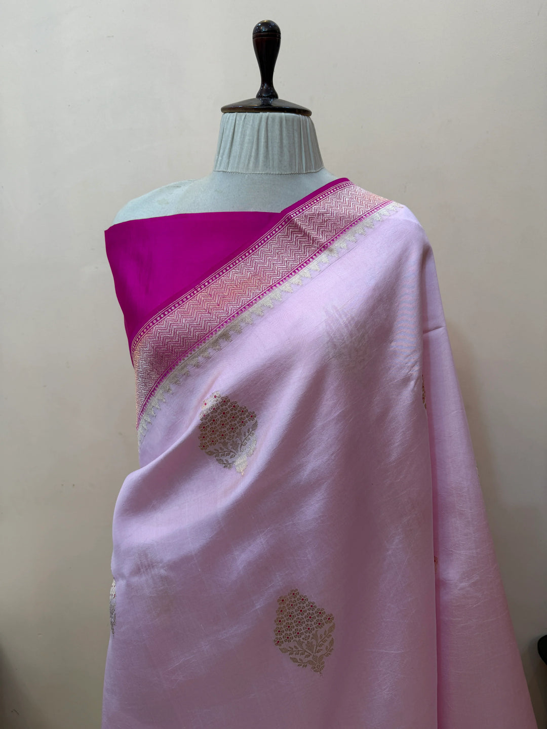 Baby Pink Pure Banarasi Handloom Silk Saree