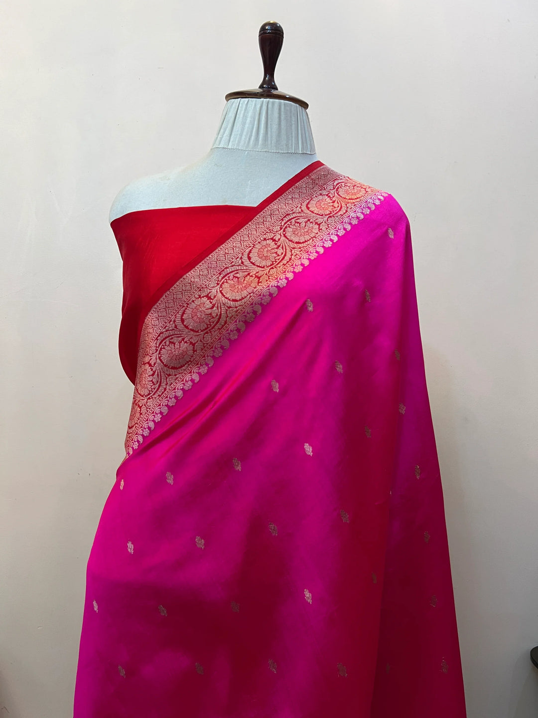 Rani Pure Banarasi Handloom Silk Saree