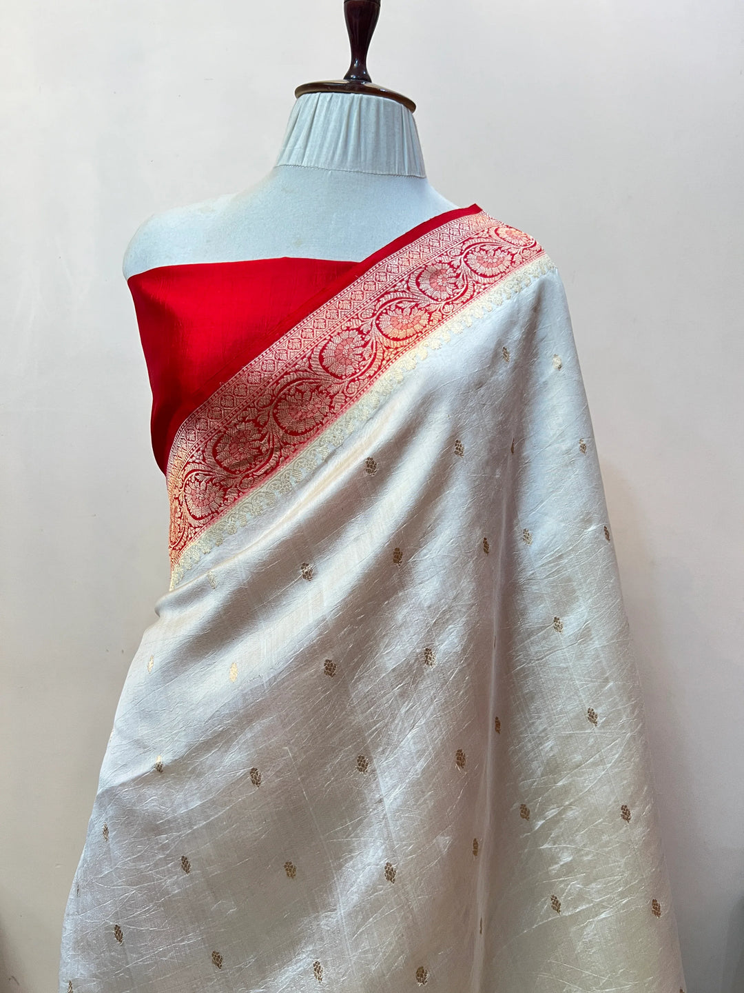 White Pure Banarasi Handloom Silk Saree