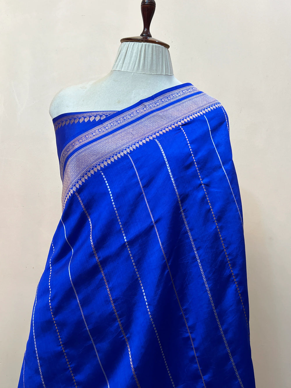 Royal Blue Pure Silk Handloom Banarasi Saree