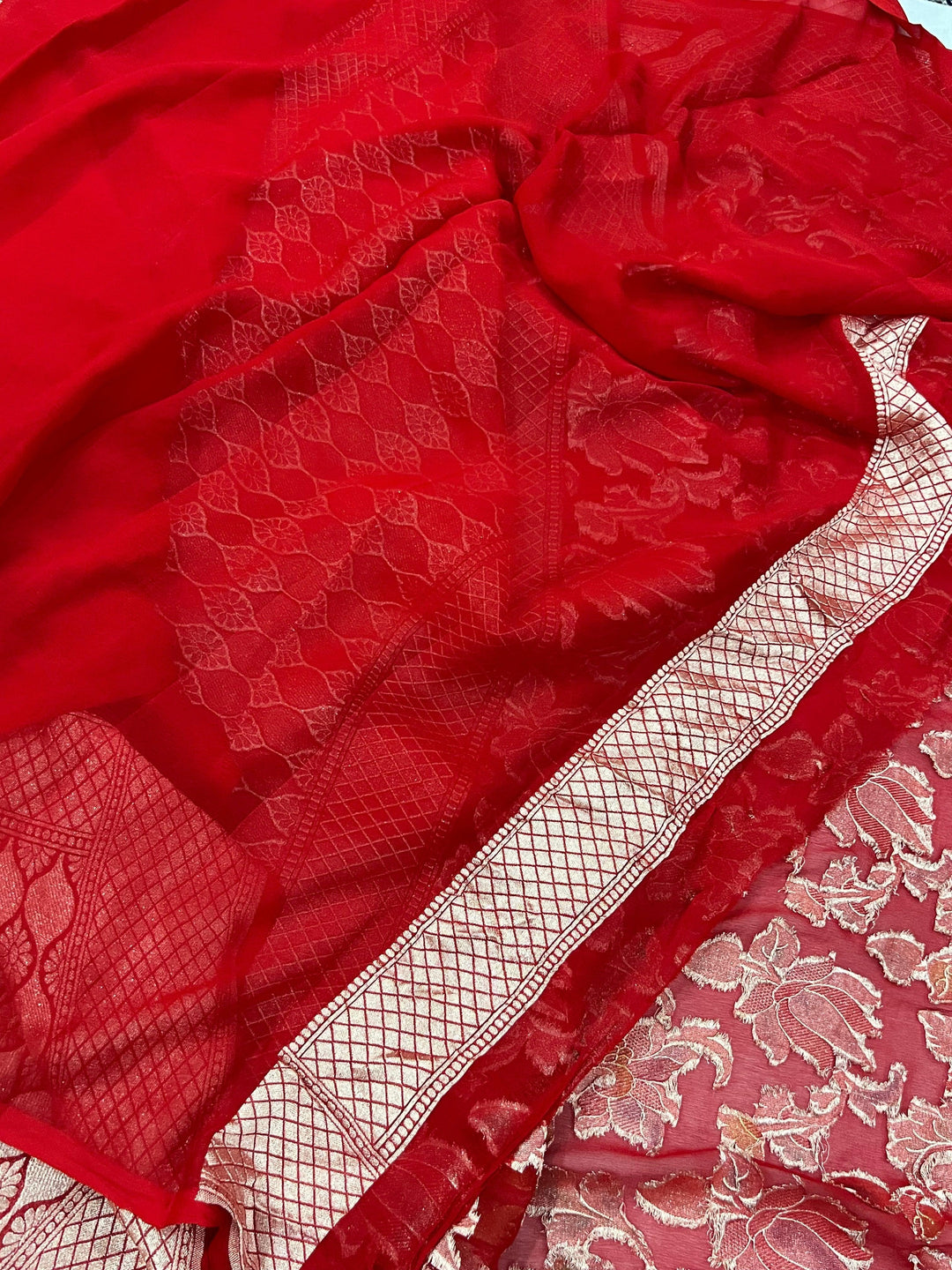 Red Rangkaat Banarasi Khaddi Georgette Saree - Aura Benaras