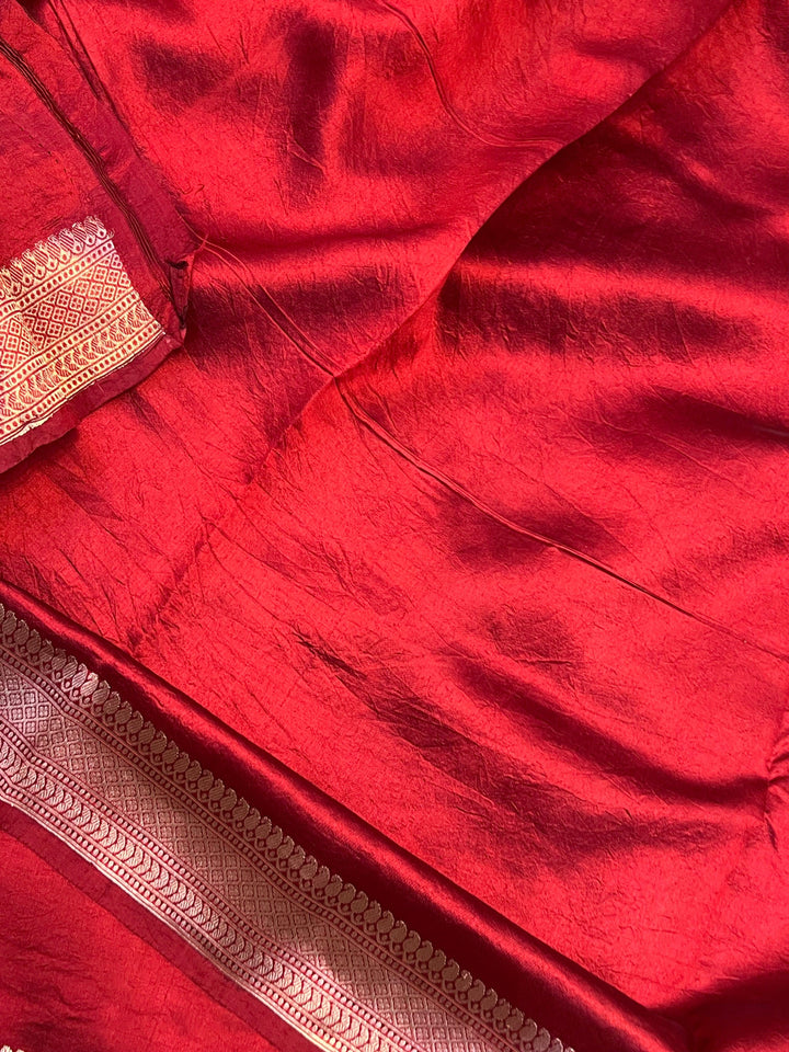 Plain silk blouse piece with matching tone for Banarasi saree