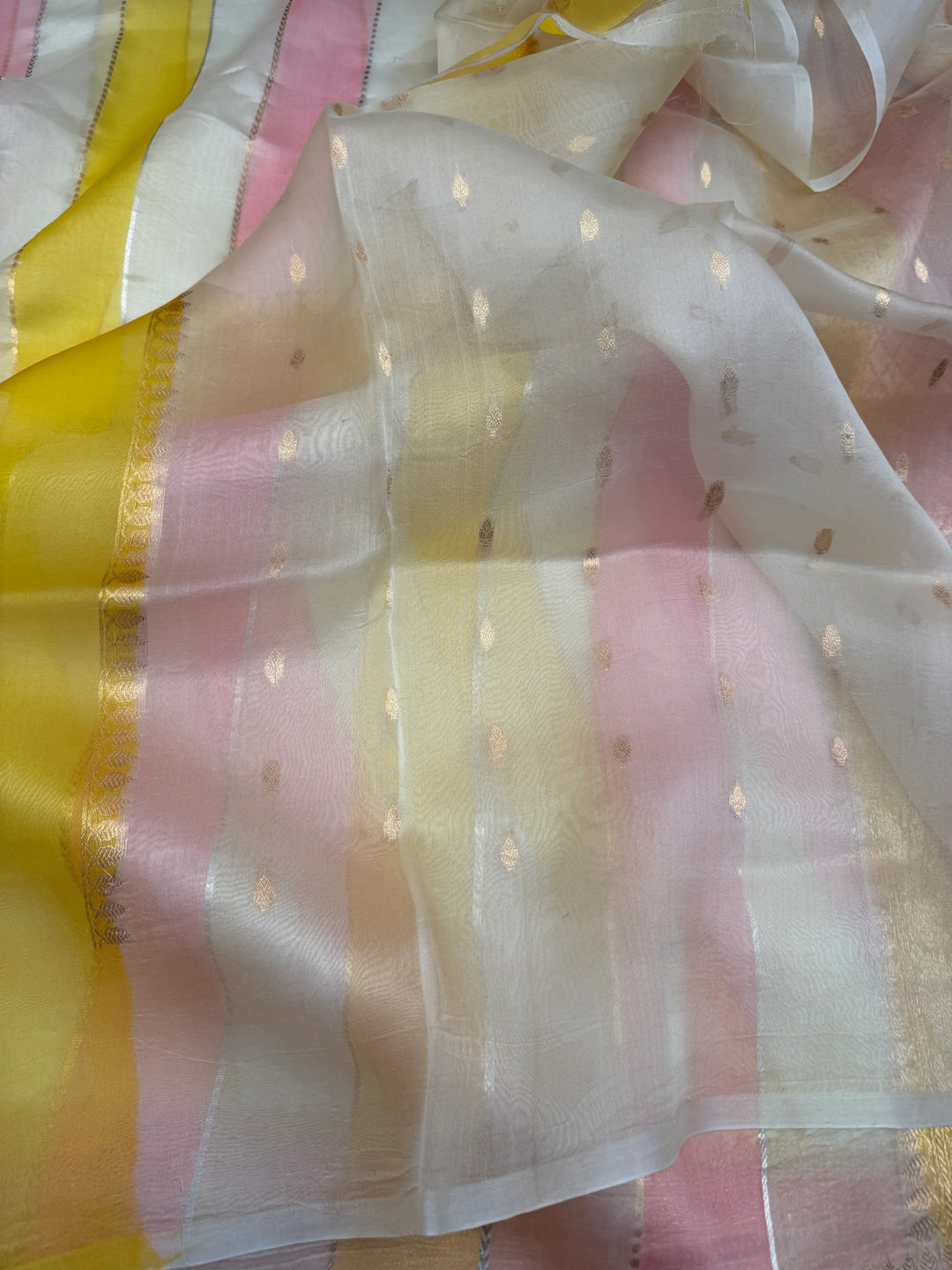 Off White Pure Kora Silk Handloom Banarasi Saree