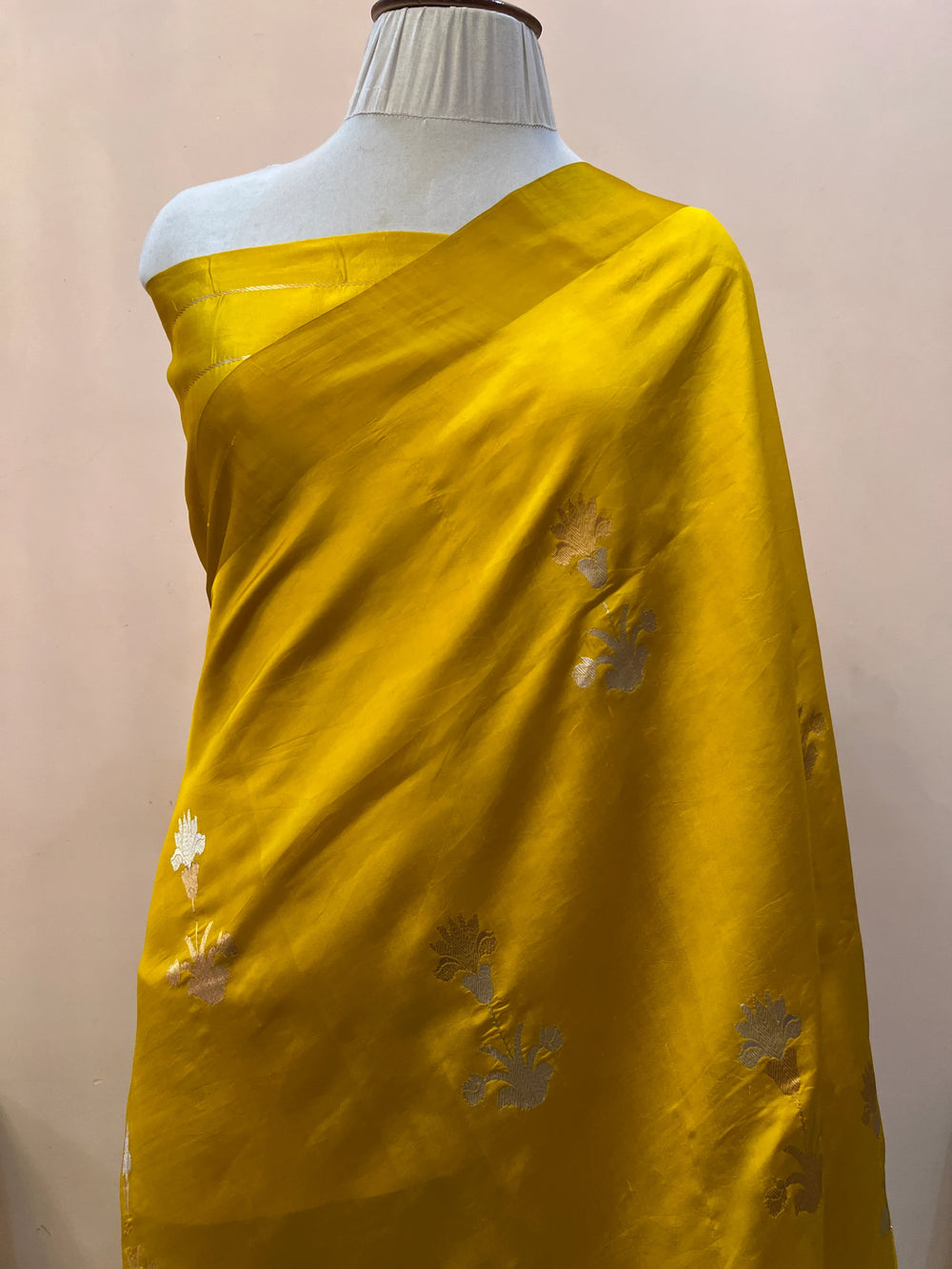 Yellow Pure Silk Handloom Banarasi Saree