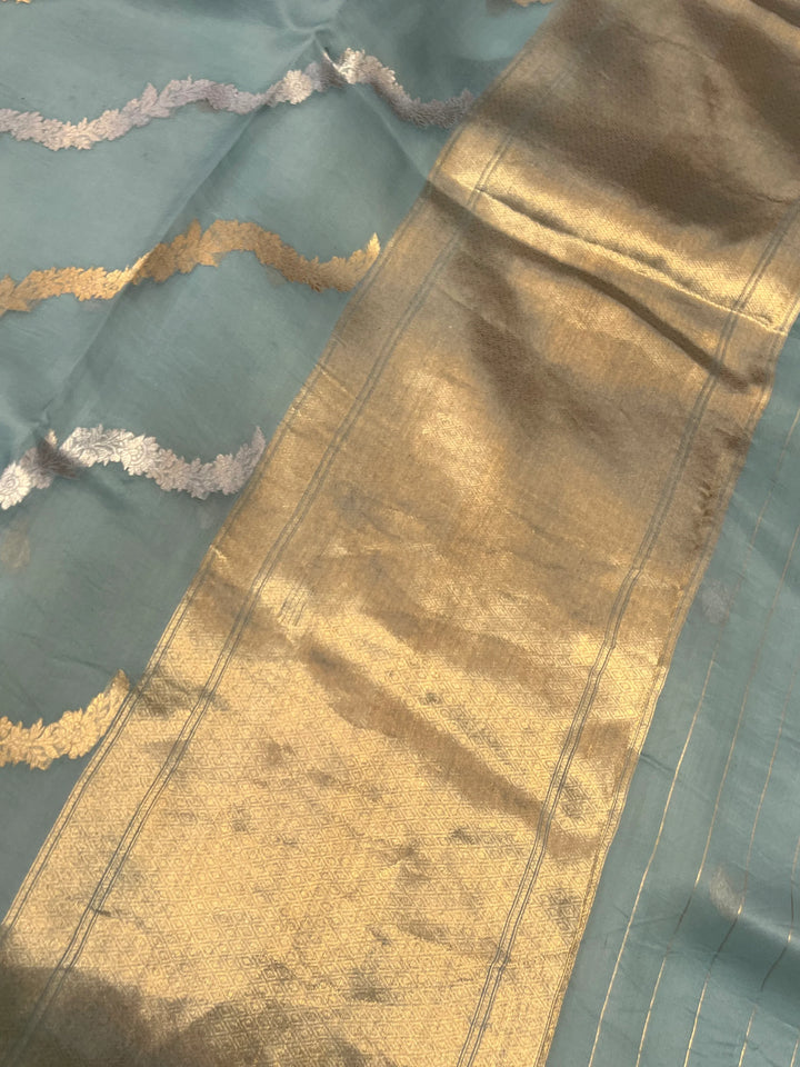 Blue Banarasi Kora silk handloom saree with Kadwa jaal design