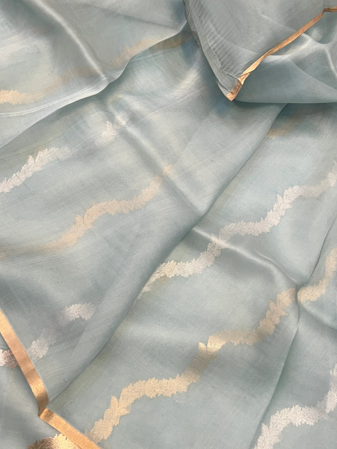 Blue Banarasi Kora silk handloom saree with Kadwa jaal design