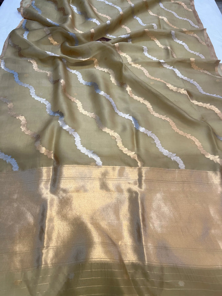 Golden Banarasi Kora silk handloom saree with Kadwa jaal design