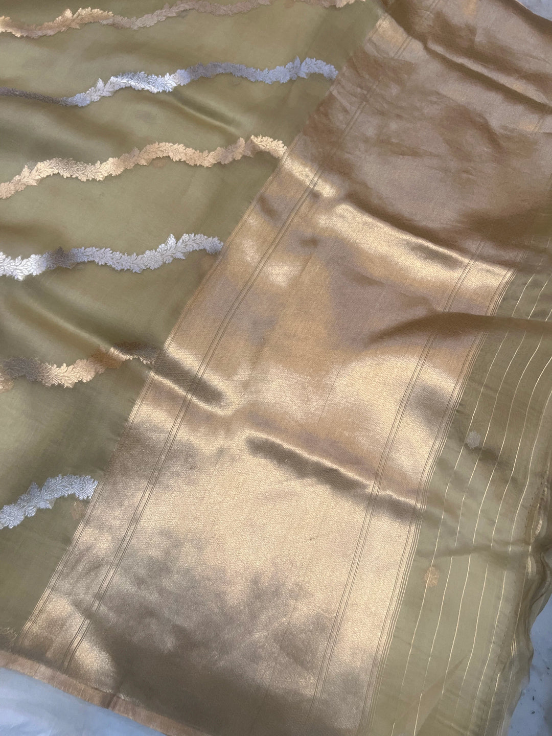 Golden Banarasi Kora silk handloom saree with Kadwa jaal design