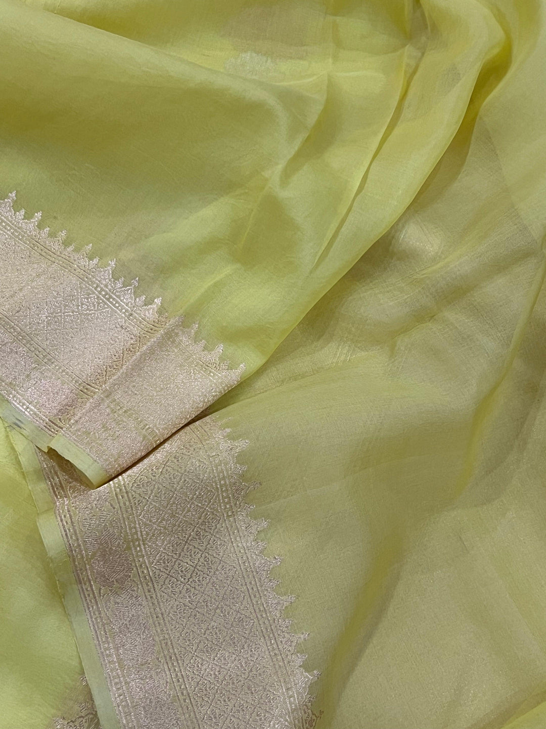 Pastel Yellow Pure Banarasi Handloom Silk Saree - Aura Benaras