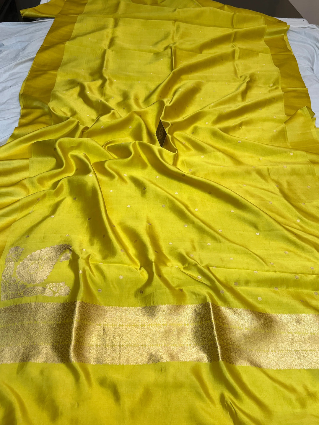 Lemon Yellow Pure Silk Handloom Banarasi Saree