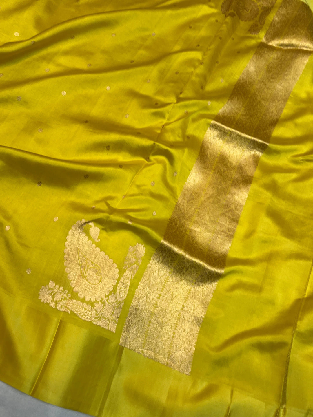 Lemon Yellow Pure Silk Handloom Banarasi Saree