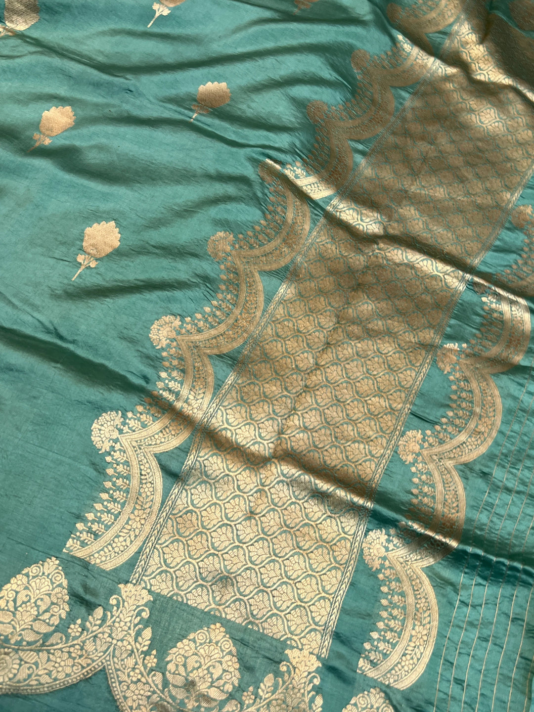 Sage Blue Pure Silk Handloom Banarasi Saree with Scallop Border