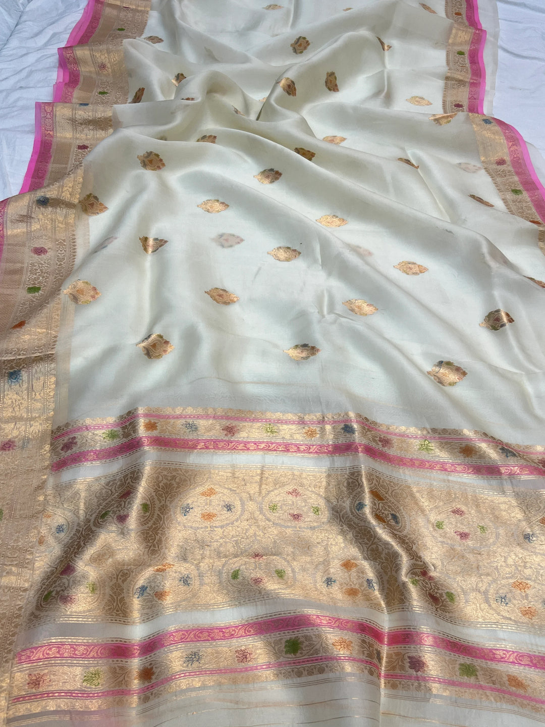 White Pure Kora Silk Handloom Banarasi Saree