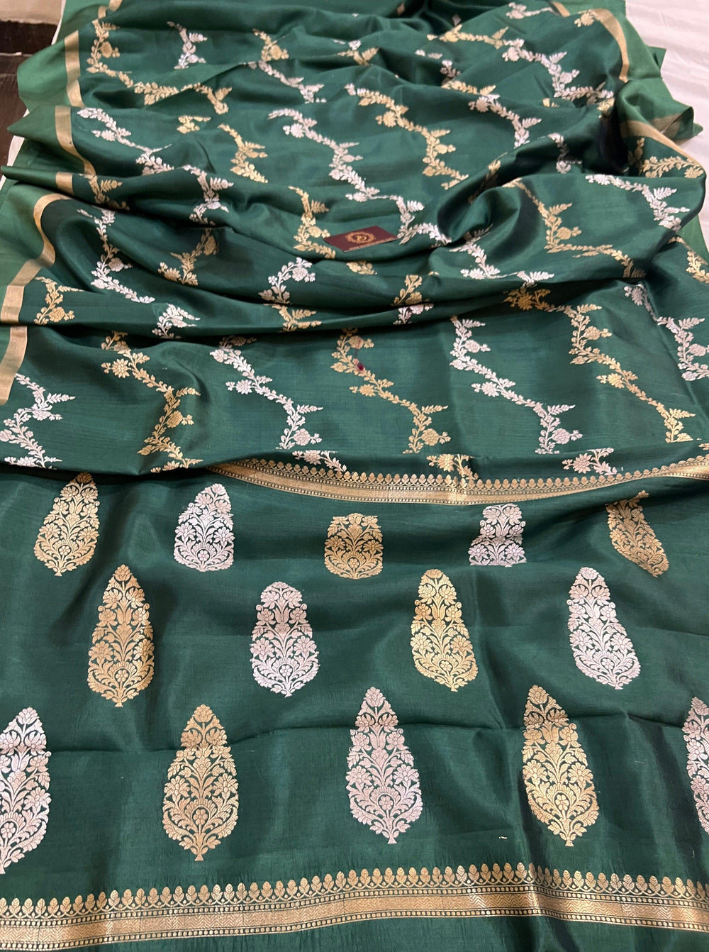 Bottle Green Pure Banarasi Handloom Silk Saree - Aura Benaras