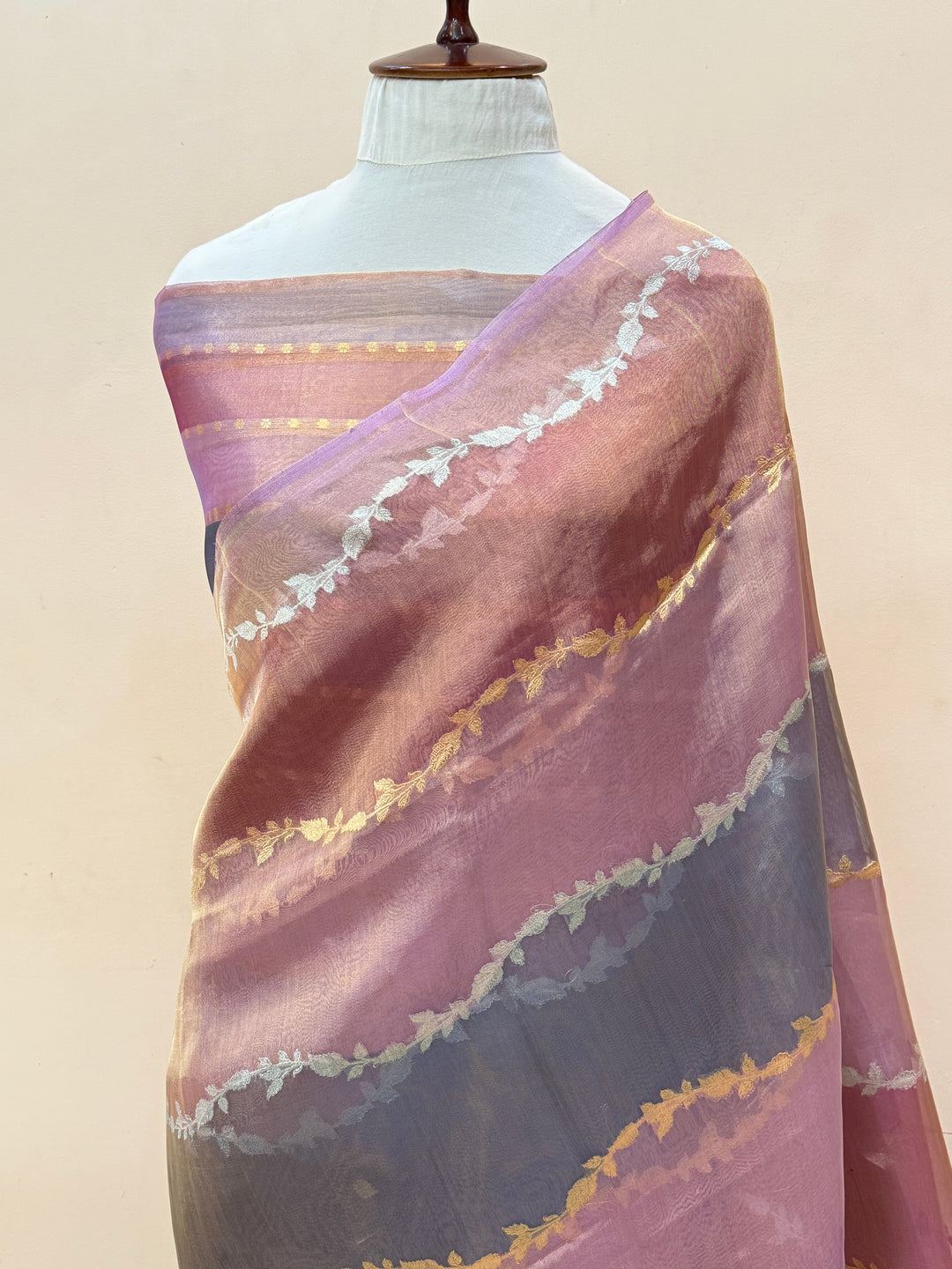 Lavender Pure Tissue Silk Handloom Banarasi Saree