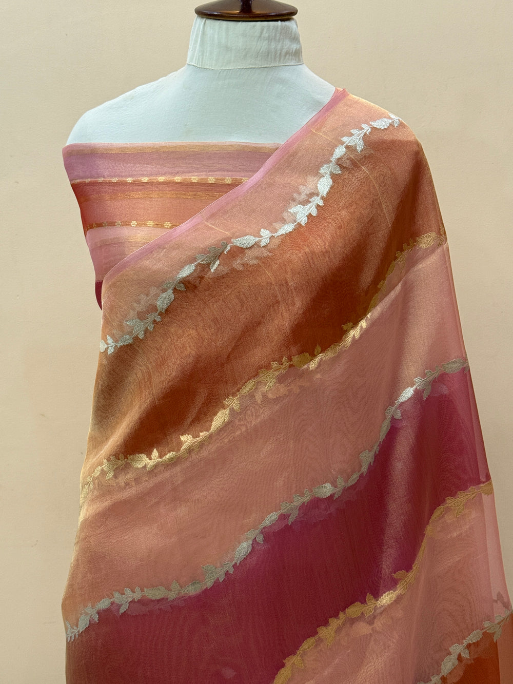 Baby Pink Pure Tissue Silk Handloom Banarasi Saree