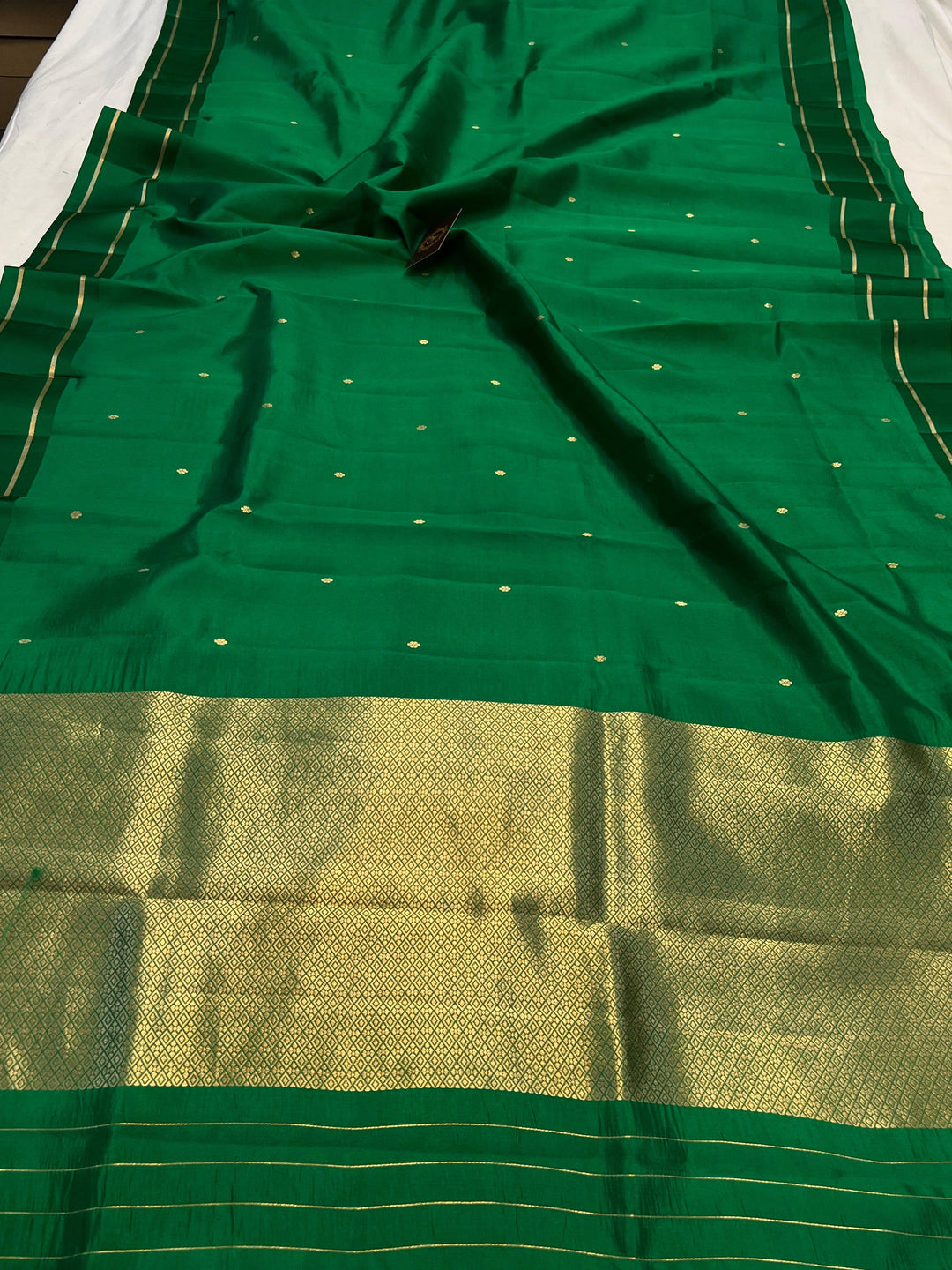 Green Pure Banarasi Handloom Silk Saree - Aura Benaras