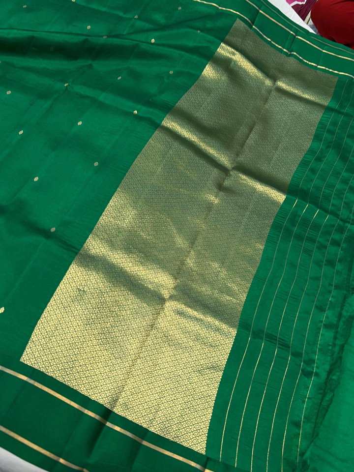 Green Pure Banarasi Handloom Silk Saree - Aura Benaras