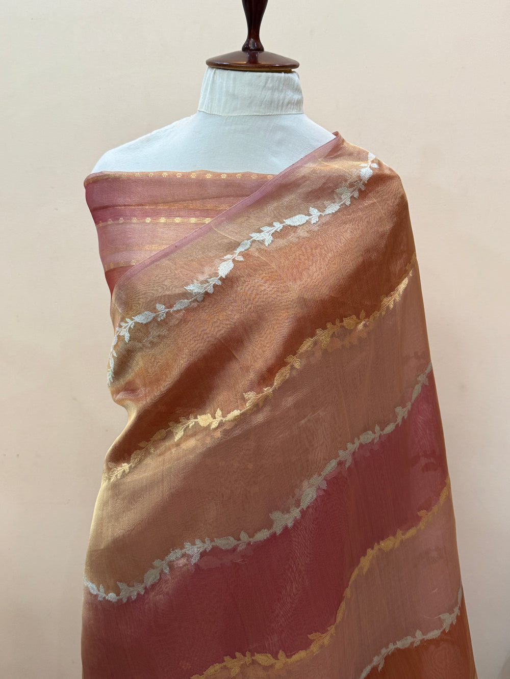 Rose Pink Pure Tissue Silk Handloom Banarasi Saree