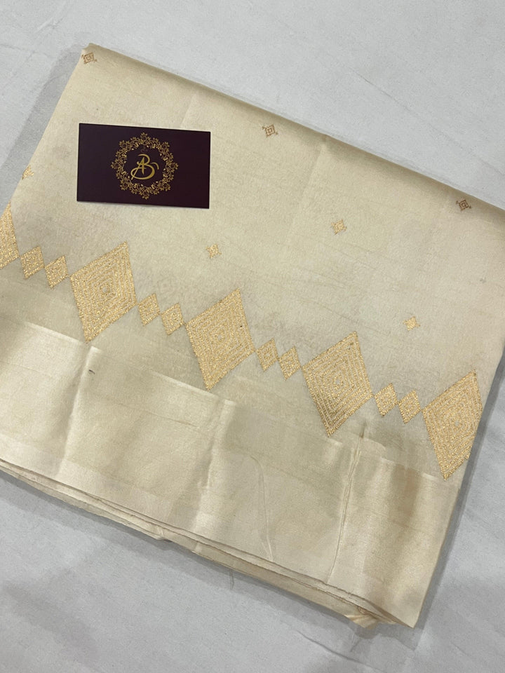 Cream Pure Banarasi Handloom Silk Saree - Aura Benaras