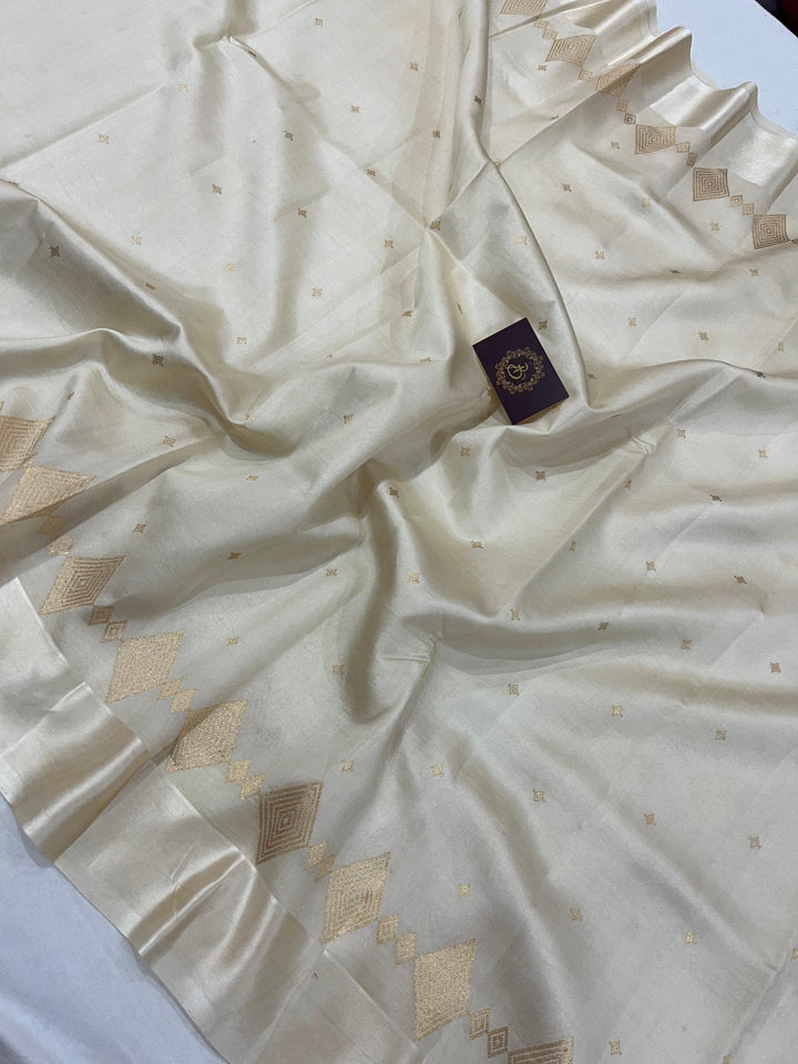 Cream Pure Banarasi Handloom Silk Saree - Aura Benaras