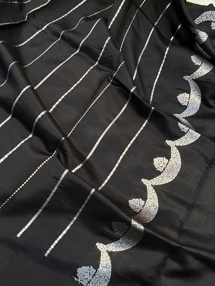 Black Pure Silk Banarasi Saree with Kadhwa Butas & Scallop Border