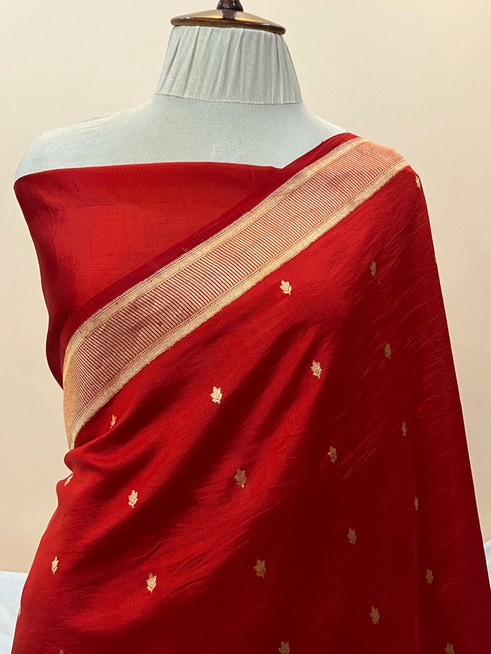 Red Pure Silk Handloom Banarasi Saree