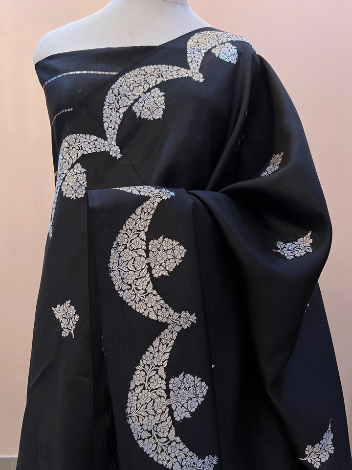 Black Pure Silk Banarasi Saree with Kadhwa Butas & Scallop Border