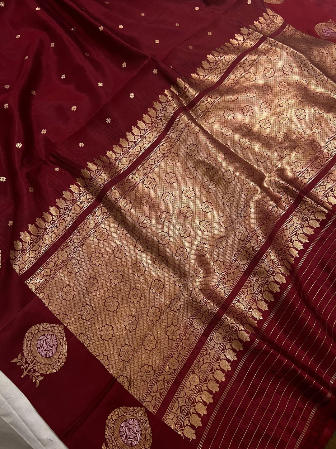 Maroon Pure Banarasi Handloom Silk Saree - Aura Benaras