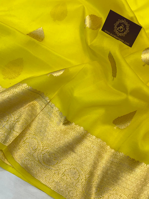 Lemon Yellow Banarasi Handloom Kora Silk Saree - Aura Benaras