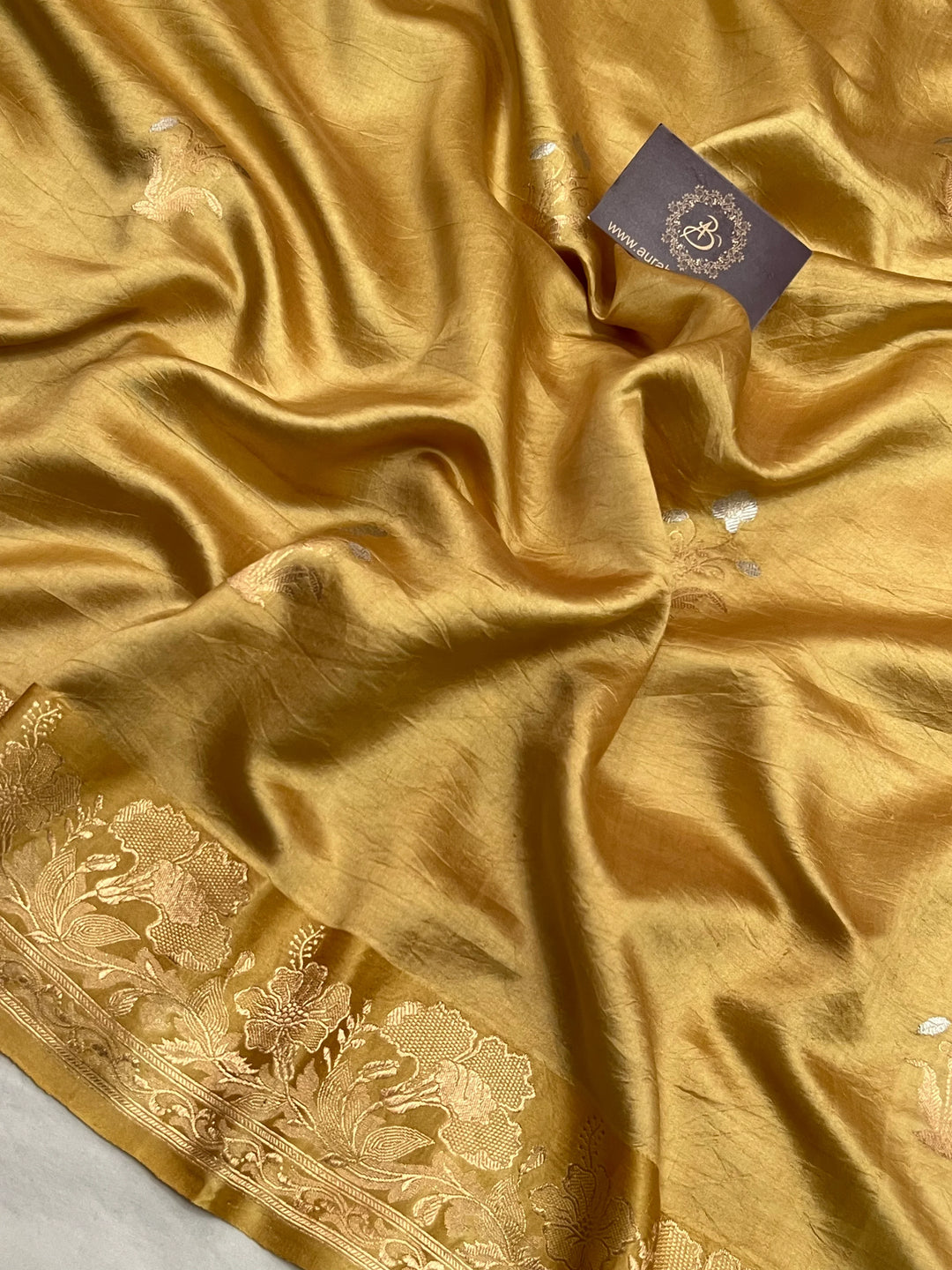 Golden Pure silk handloom Banarasi saree with golden Kadhwa floral motifs