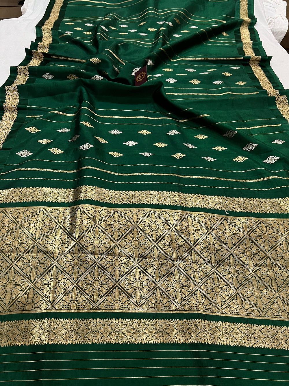Bottle Green Pure Banarasi Handloom Silk Saree - Aura Benaras