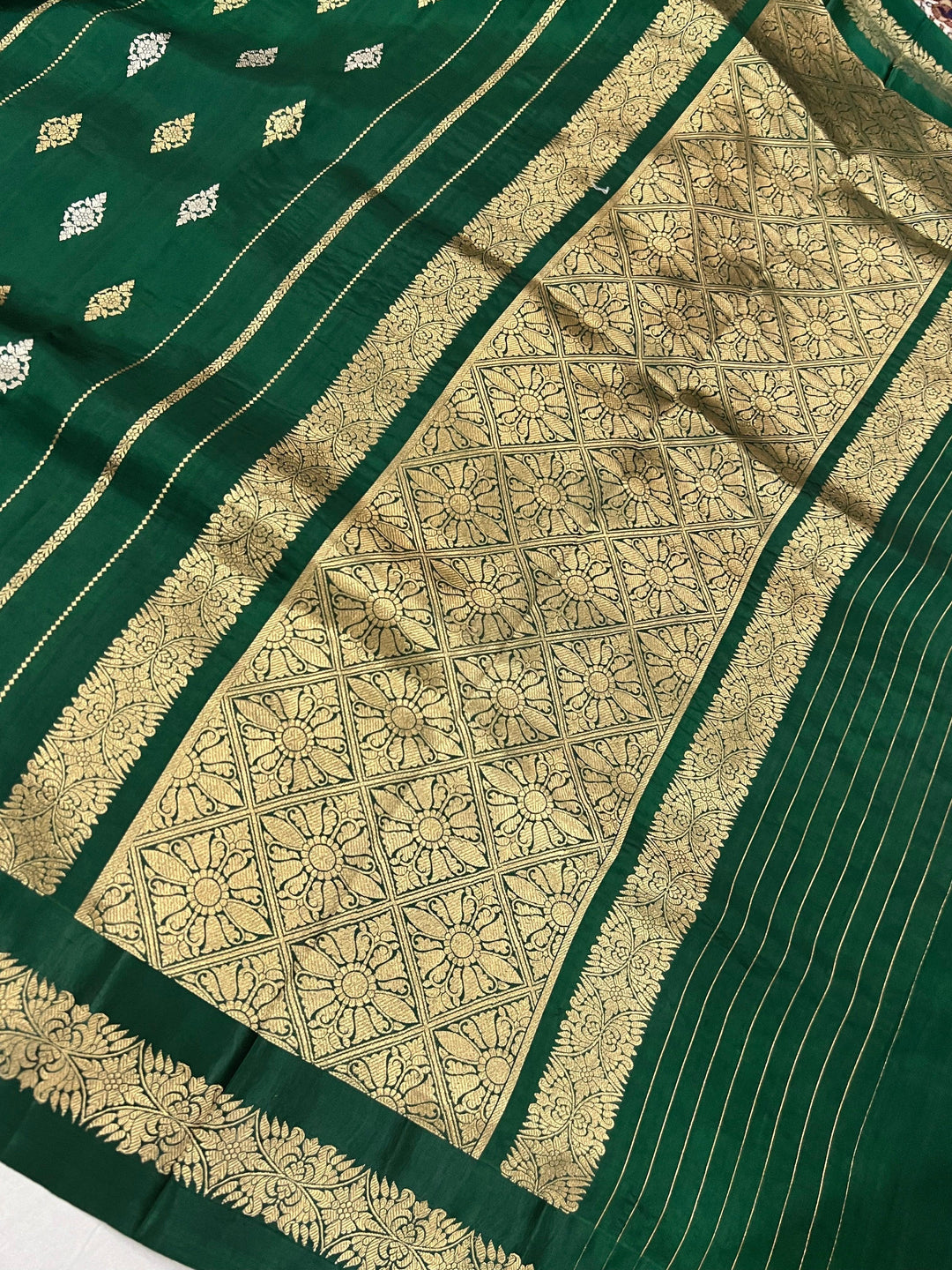 Bottle Green Pure Banarasi Handloom Silk Saree - Aura Benaras