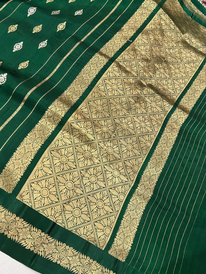Bottle Green Pure Banarasi Handloom Silk Saree - Aura Benaras