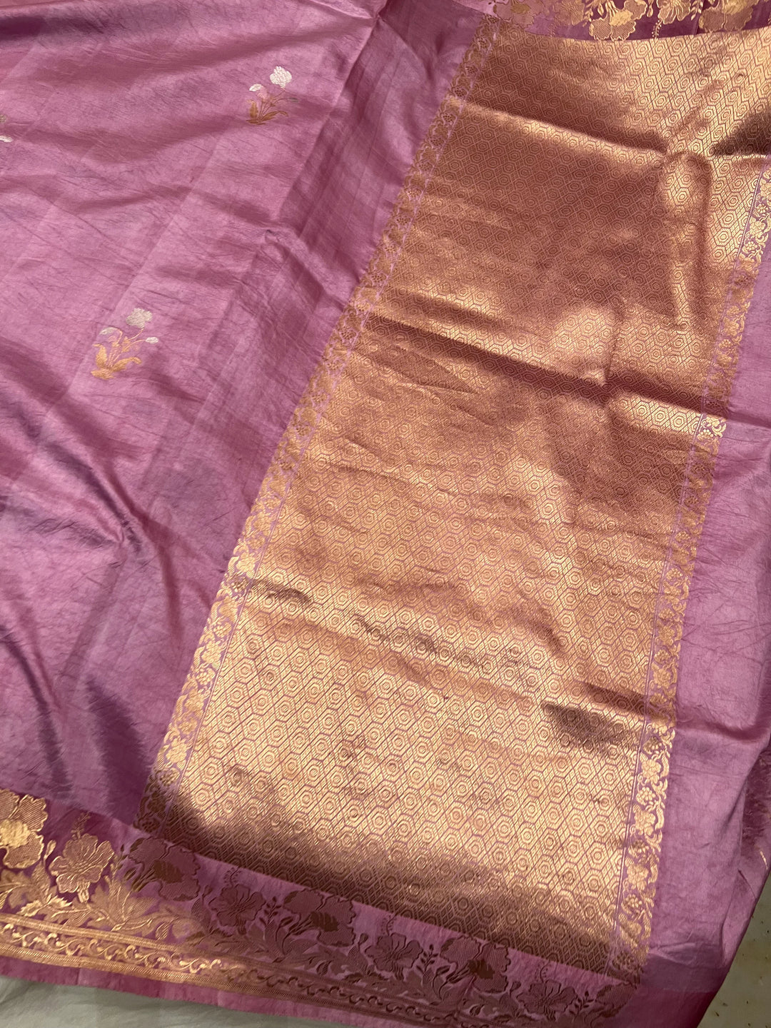 Dusty Lavender Pure silk handloom Banarasi saree with golden Kadhwa floral motifs